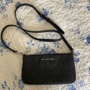 NWOT! Michael Kors Crossbody Bag
